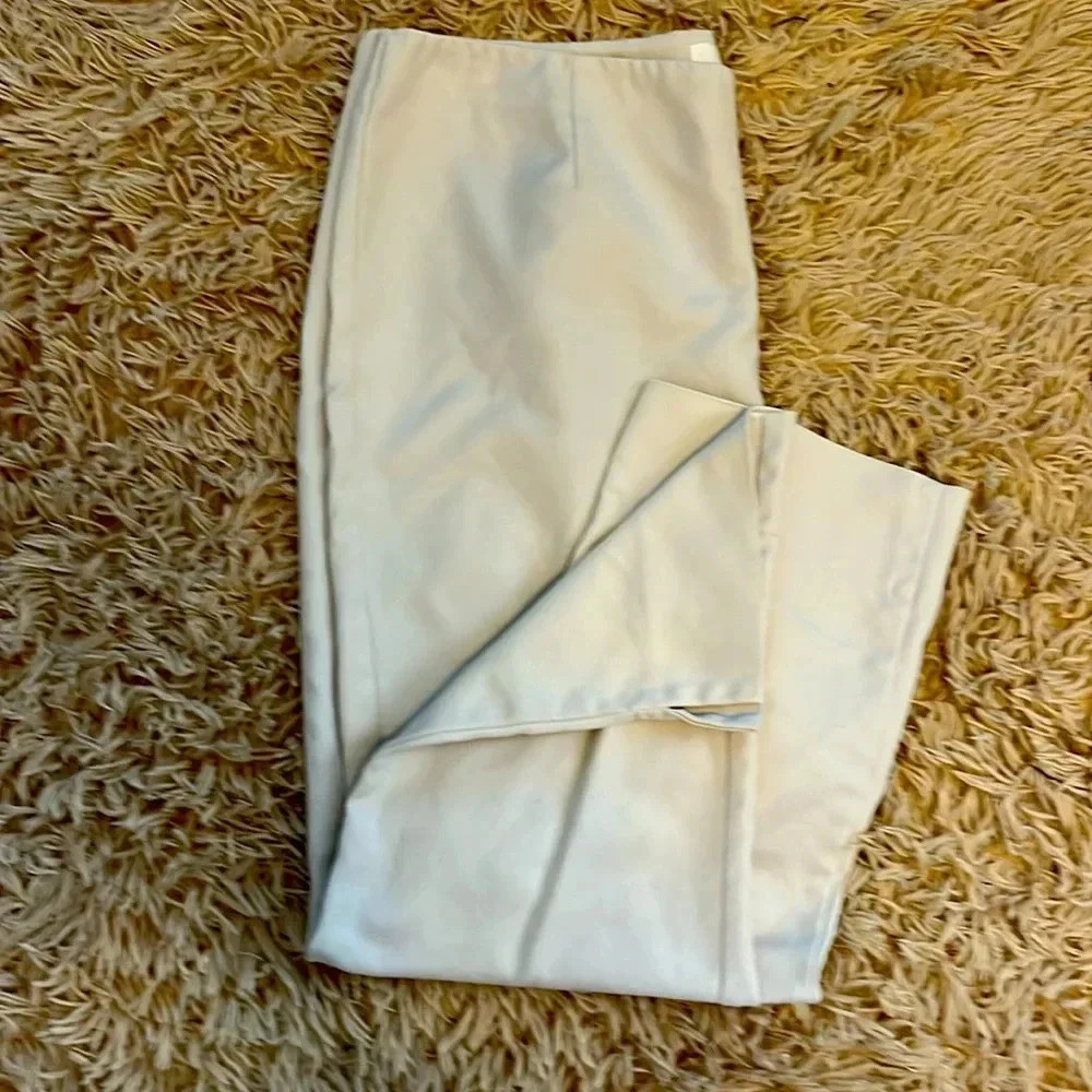 Chicos capris.